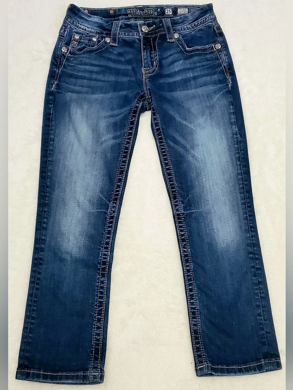 ♦️Miss Me Curvy Mid-Rise Crop Jeans Style# ME8343VC♦️ - Picture 3 of 6